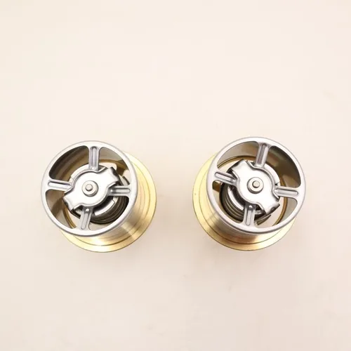Excavator PC400-7, PC400-8, WA480-6 engine 600-421-6630 thermostat suitable for Komatsu.