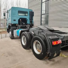 SINOTRUK HOWO 6x4 Tractor Truck 420HP Euro 2 Engine ZZ3257N3847B1 Heavy Duty Haulage Tractor Unit