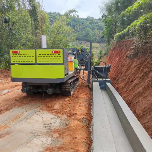 Rubber track curbstone forming machine