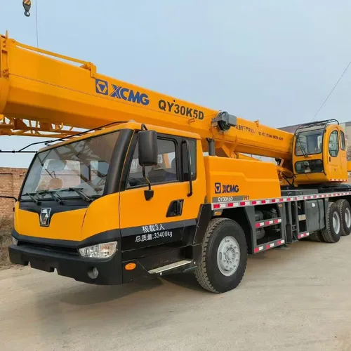 XCMG 30-ton crane
