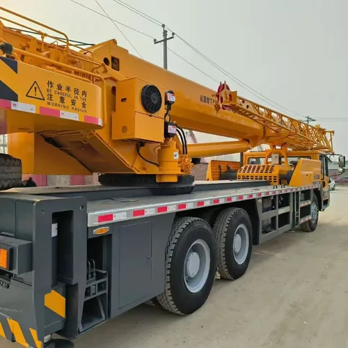 XCMG 30-ton crane