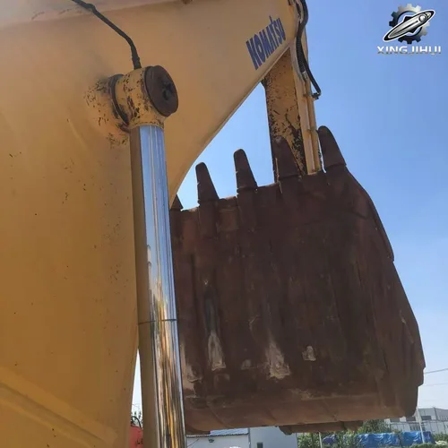 Used Komatsu220 Crawler Excavator