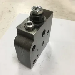 Komatsu PC200 Pilot Pressure Reducing Valve / Self Pressure Reducing Valve Assembly for Excavator723-40-71900