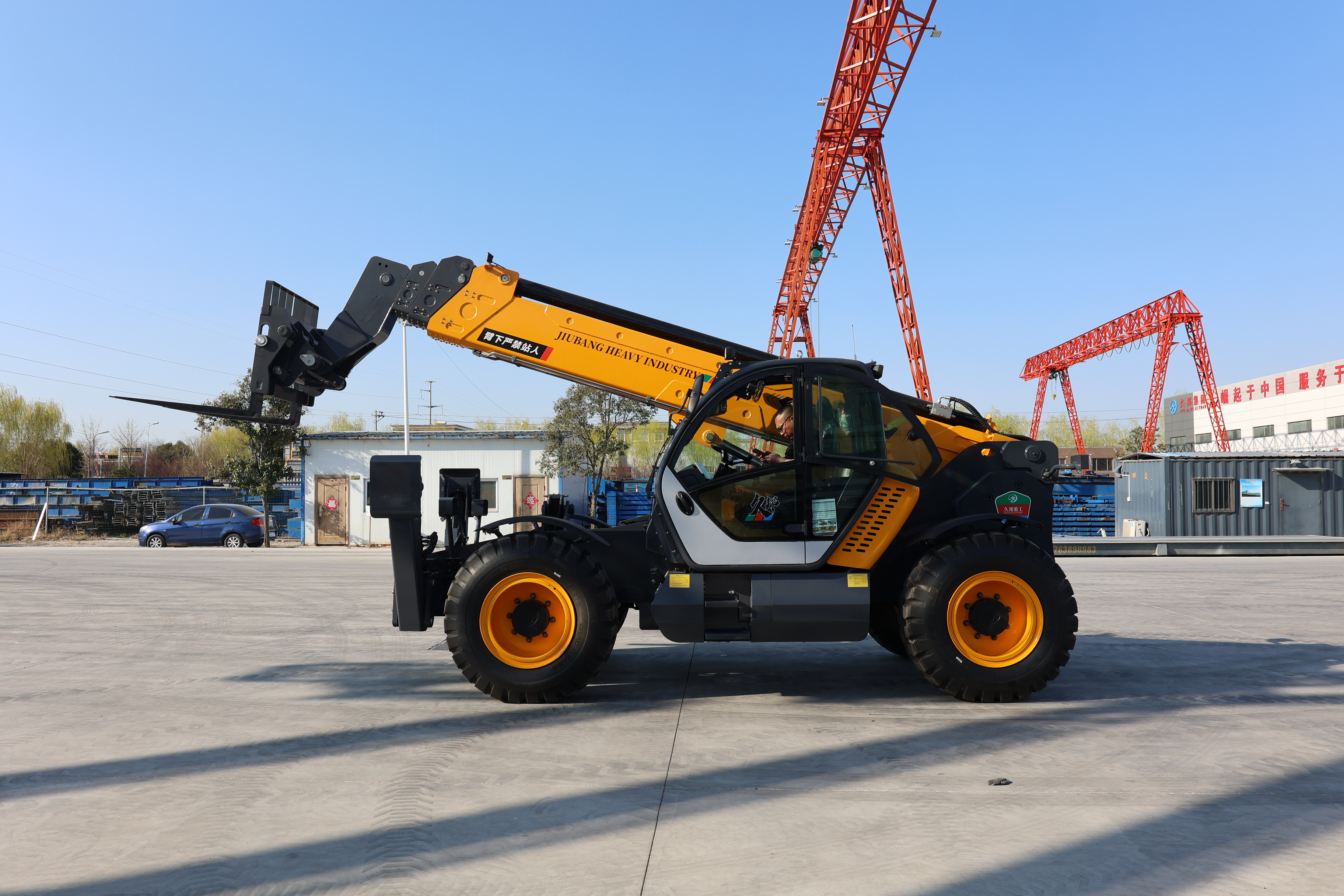 CZ50‑10 Telescopic Handler – 5000kg Load | 9.8m Lift Height | 7.3m Reach | 32km/h