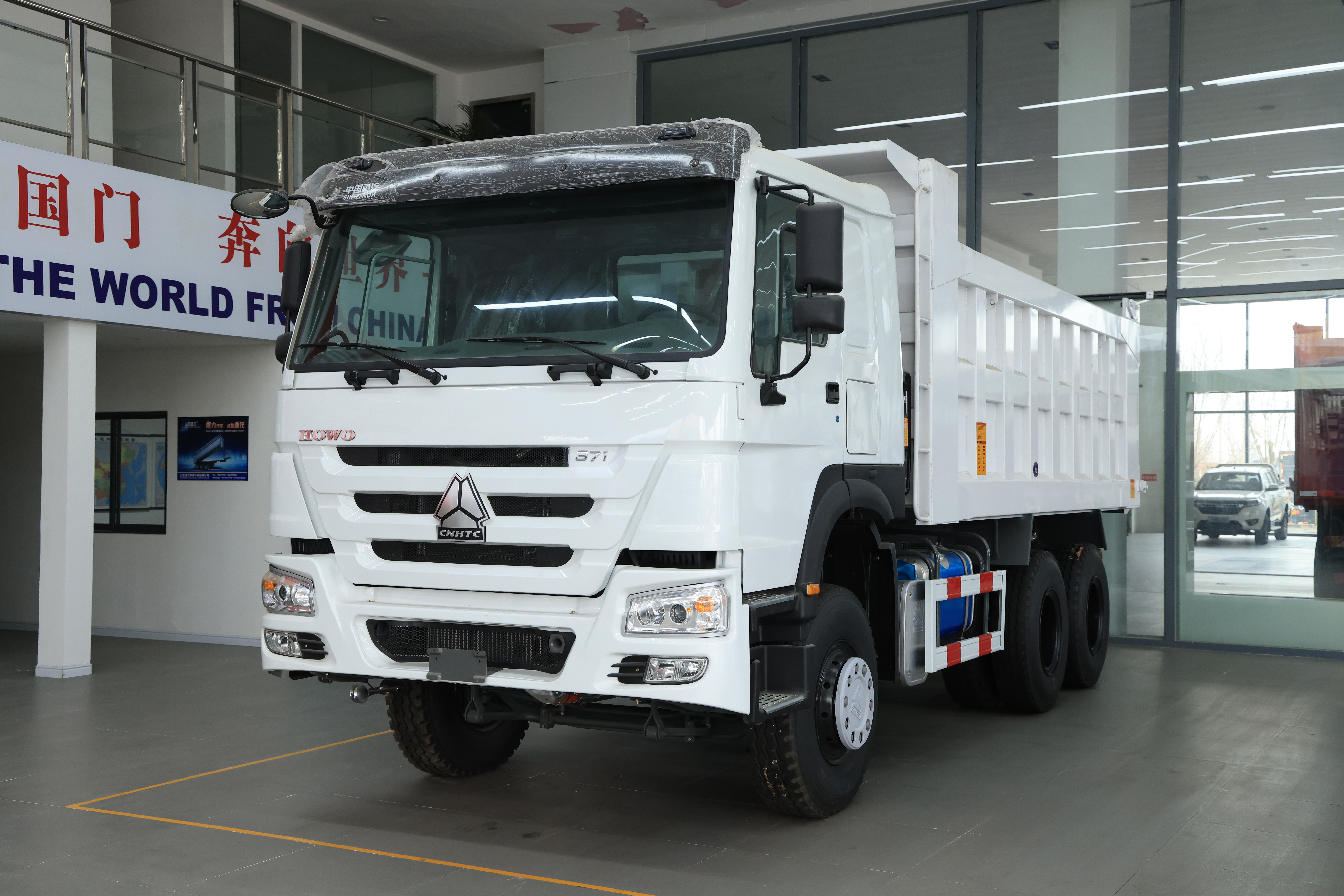 Howo 6×4 Tipper with Heavy-duty New Body, For Earthwork/Sand & Gravel Transportation