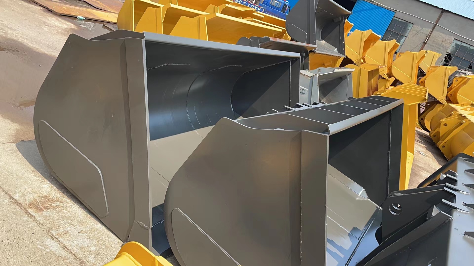 LiuGong 856H Loader, 4‑cubic‑meter Earthmoving Bucket with Teeth