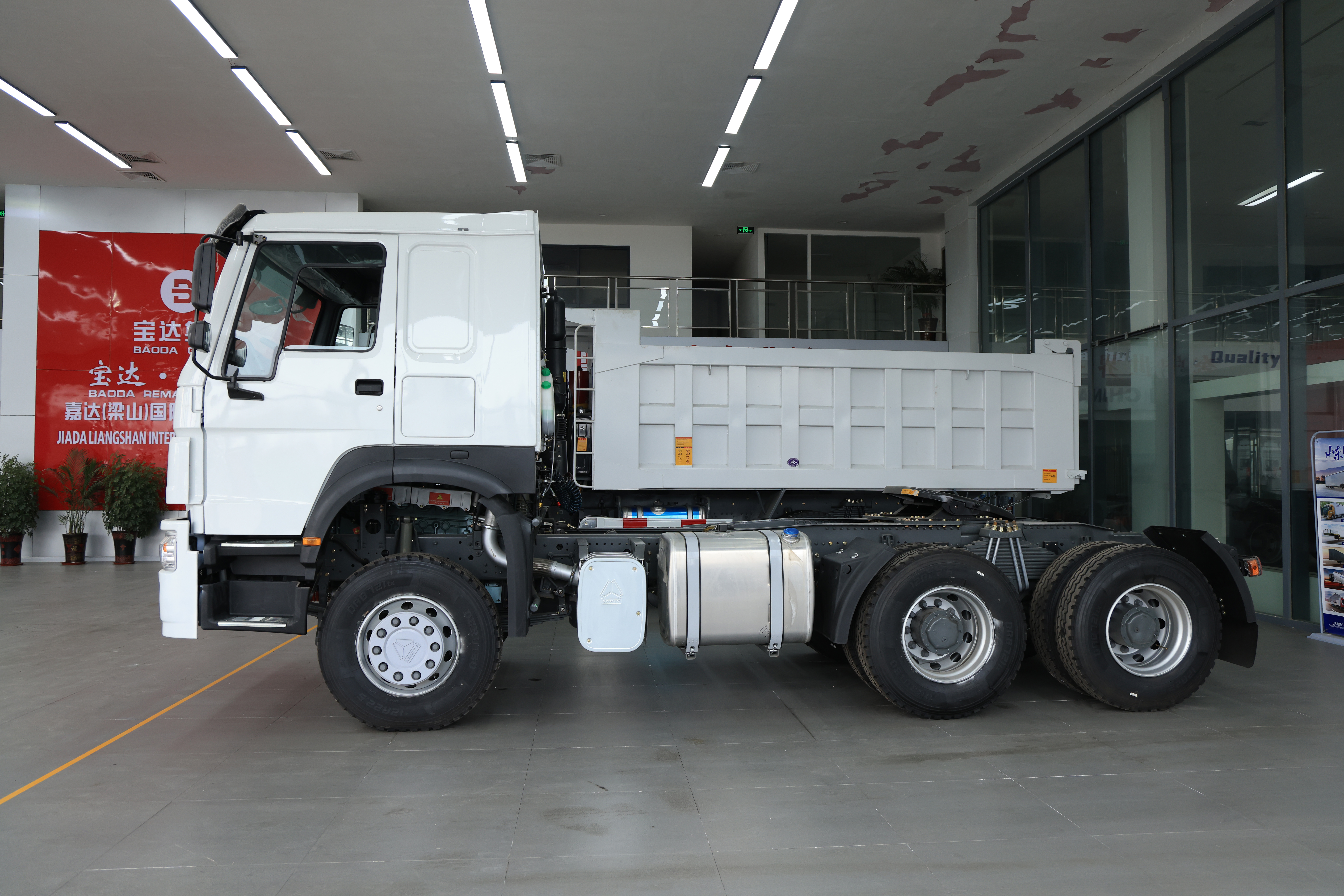 Howo 6×4 Tractor Head, 371HP, New Condition, Semi-trailer Tractor