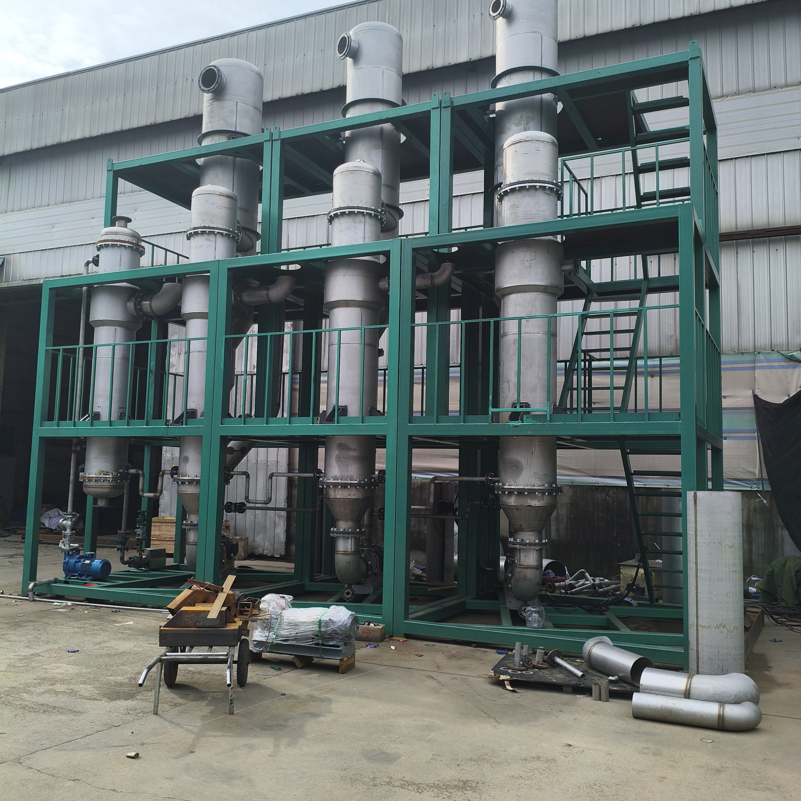Forced Circulation Evaporator for High-viscosity & Crystallizing Materials, Concentration Equipment for Food/Pharmaceutical/Environmental Industries