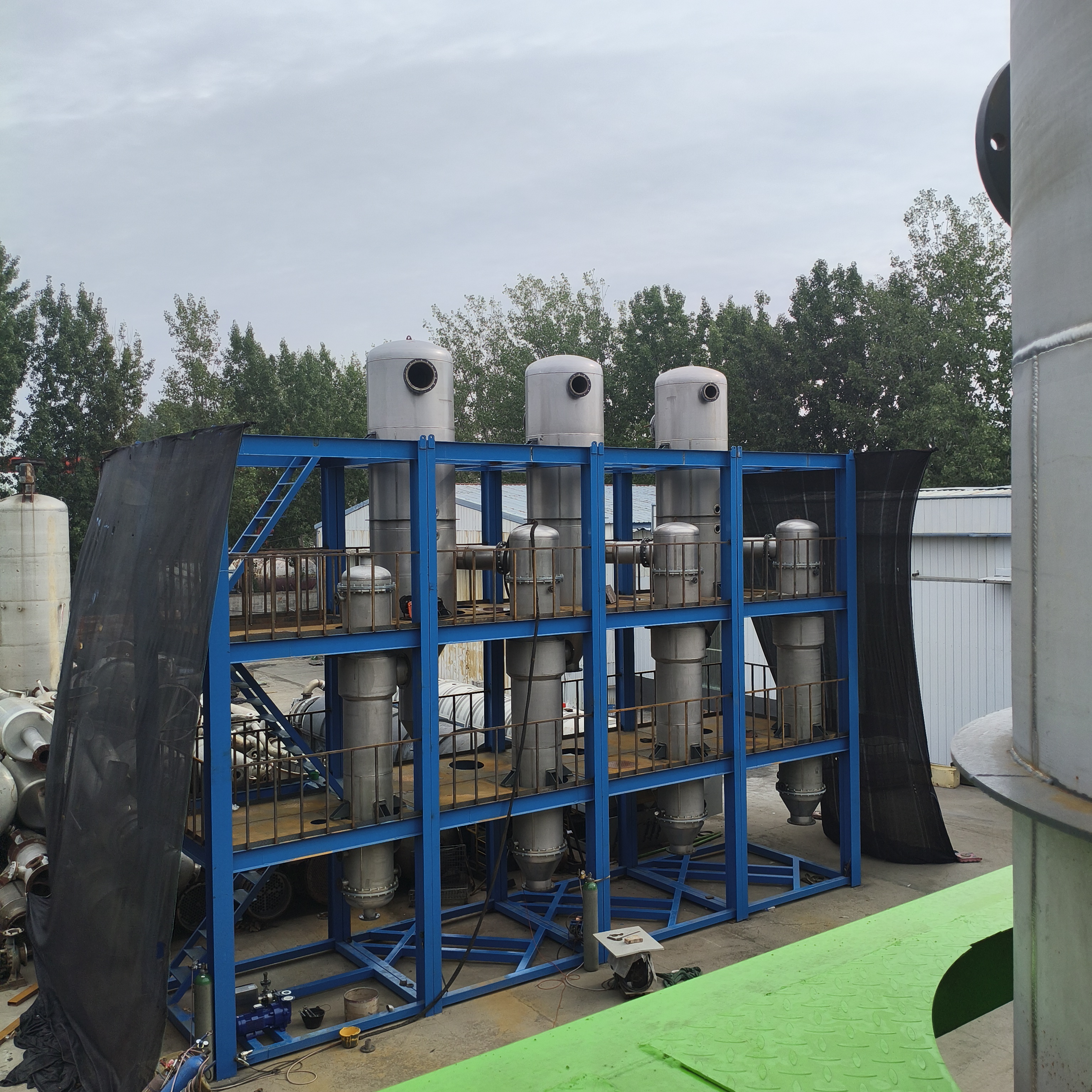 Forced Circulation Evaporator for High-viscosity & Crystallizing Materials, Concentration Equipment for Food/Pharmaceutical/Environmental Industries