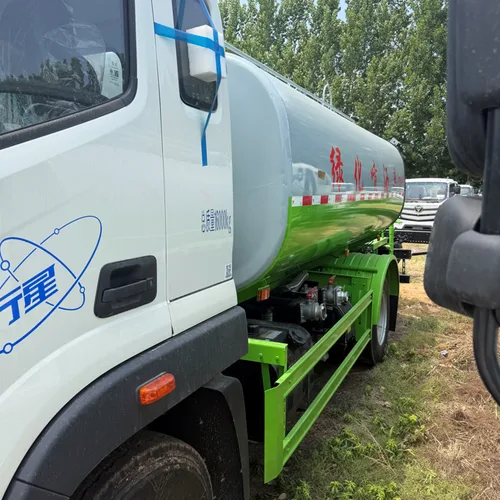 High Pressure Landscape Watering Sprinkler Truck