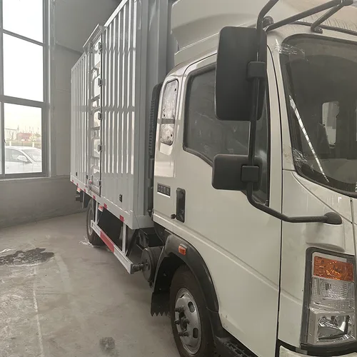 Sinotruk Howo 4.2m Light Van Truck, New Body, For Express & Distribution