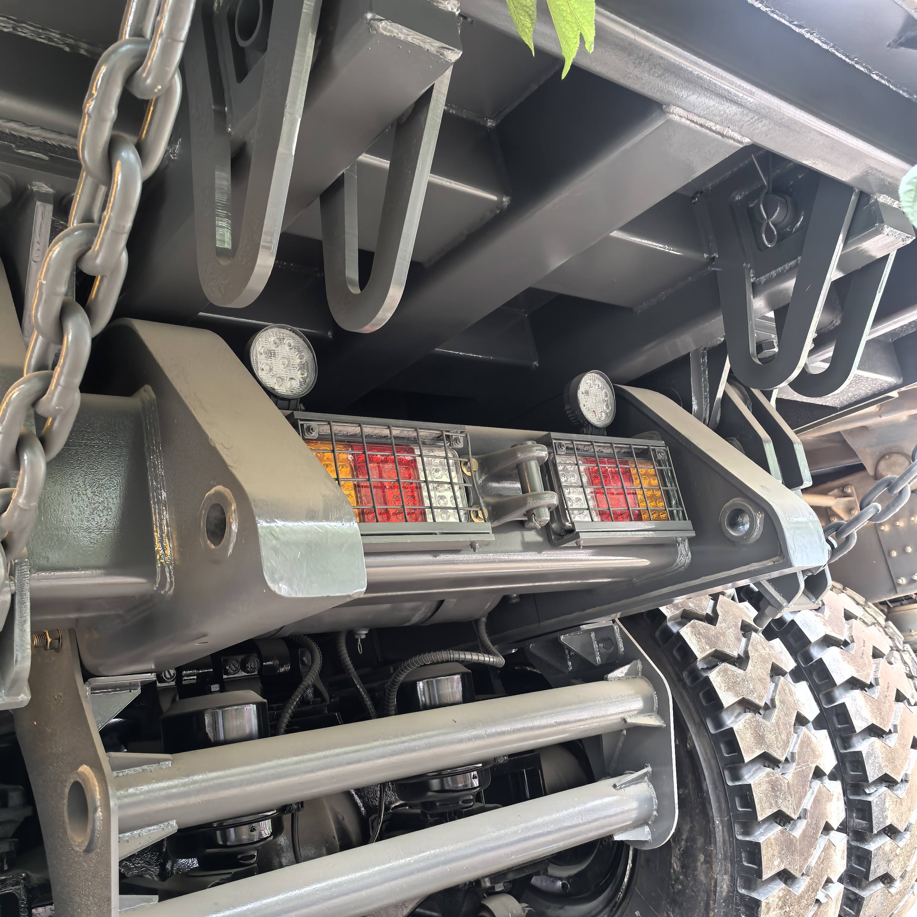 徐工XG105宽体矿用卡车英文介绍