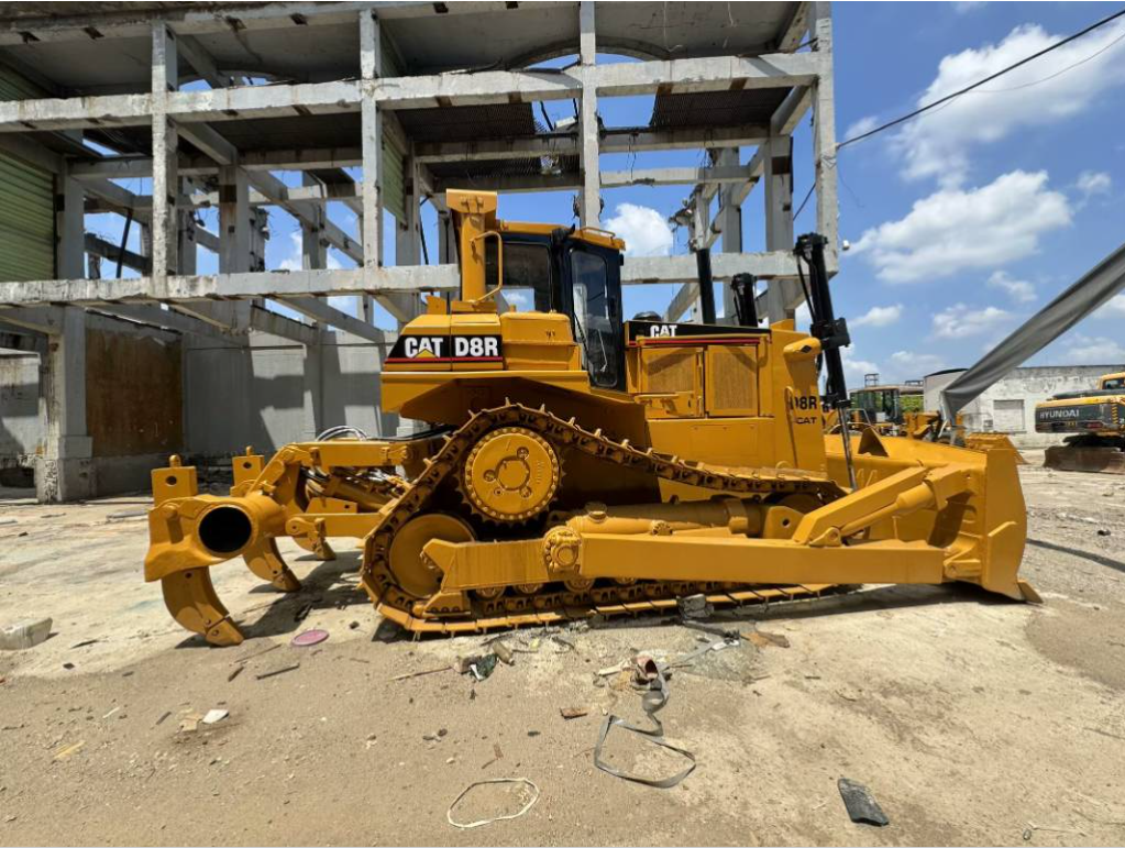 Caterpillar D8R