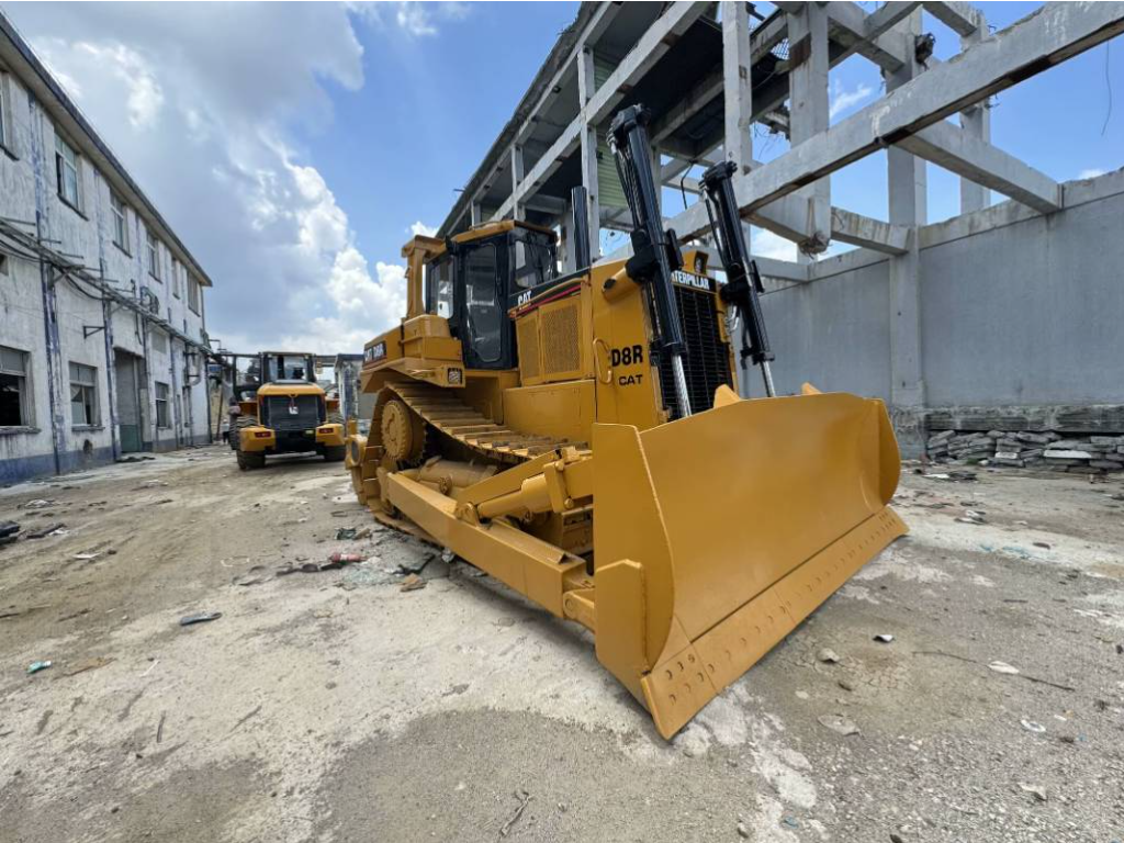 Caterpillar D8R
