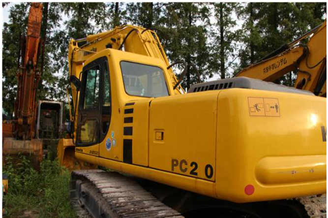 KOMATSU PC200-6