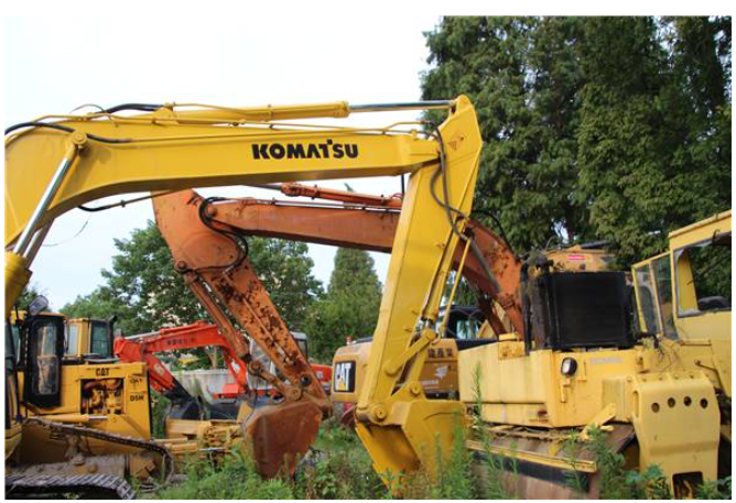 KOMATSU PC200-6