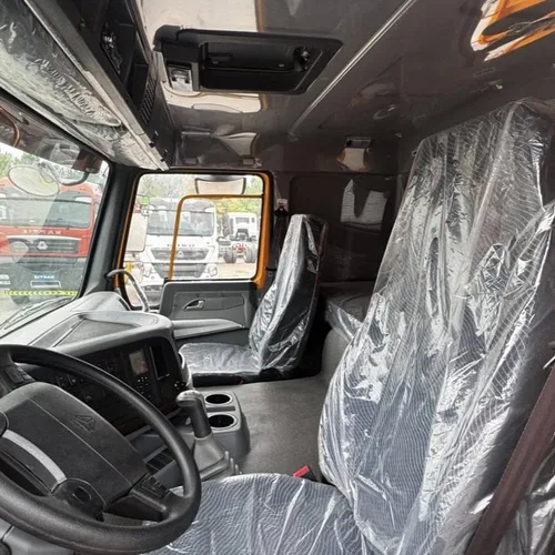 Sinotruk Howo Construction Tipper, Spot Stock, Adapted to African Hard Soil/Rock Conditions