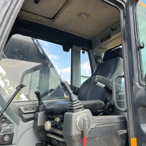 Hyundai Excavator 220
