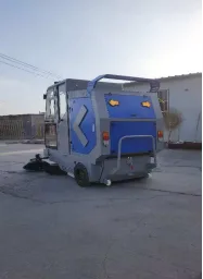 Sweeping car, sweeper, electric sweeper, cleaning equipment, vaccuming car,cleaning truck