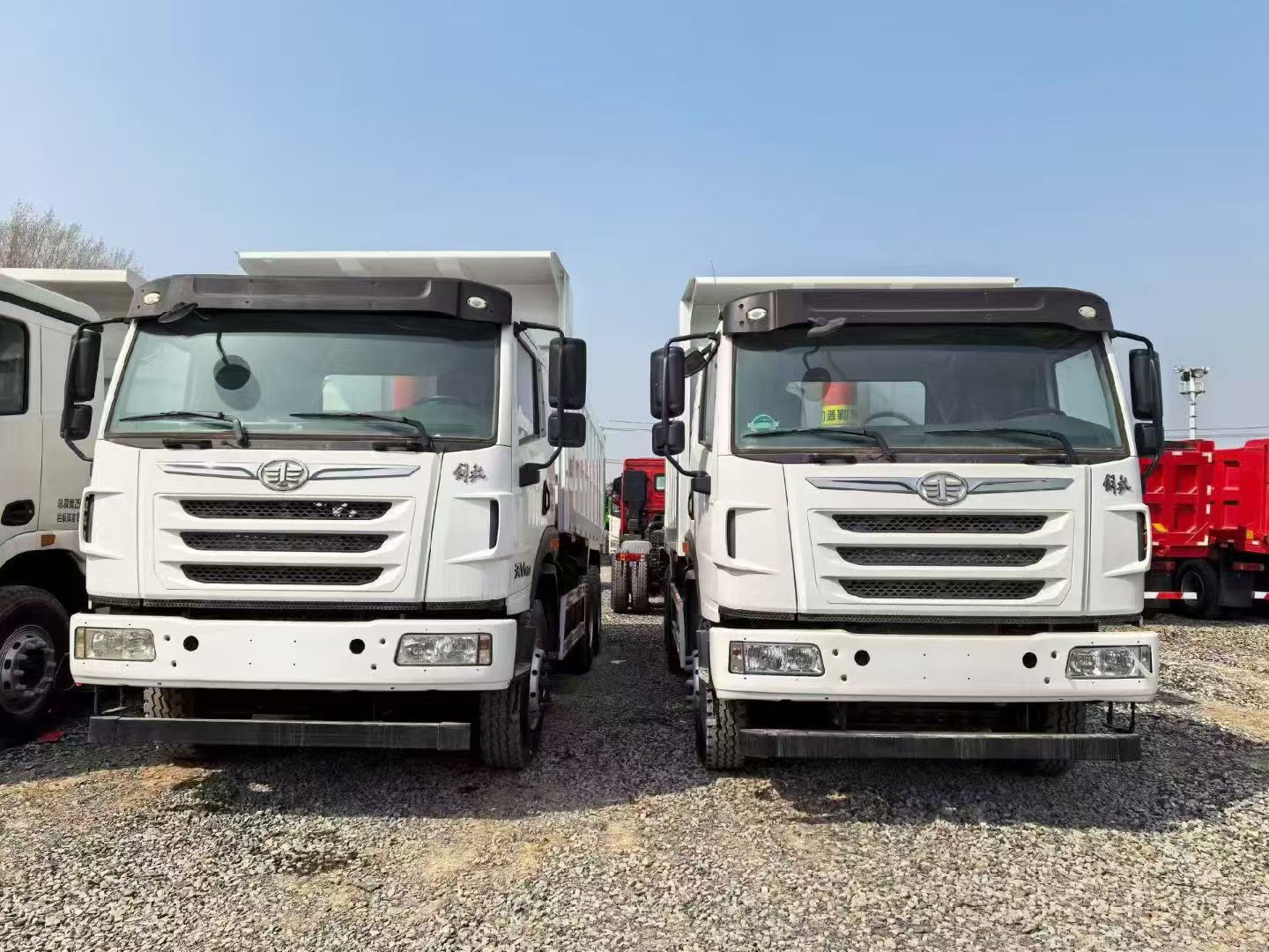 New FAW Jiefang TianV 6×4 Dump Truck 250HP Construction Tipper Truck for Sand Gravel Muck Transport