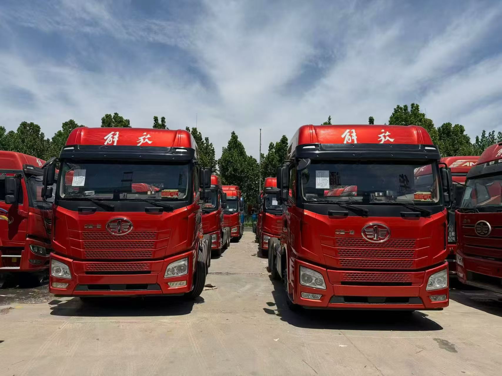 2022 FAW JH6 Tractor Truck Euro VI Weichai 12L 460HP Genuine Mileage Used Truck New Tires