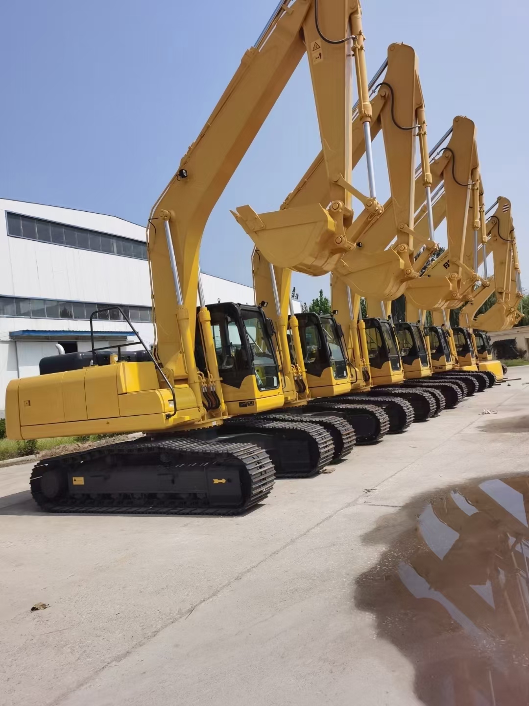 Excavator Manufacturing Factory