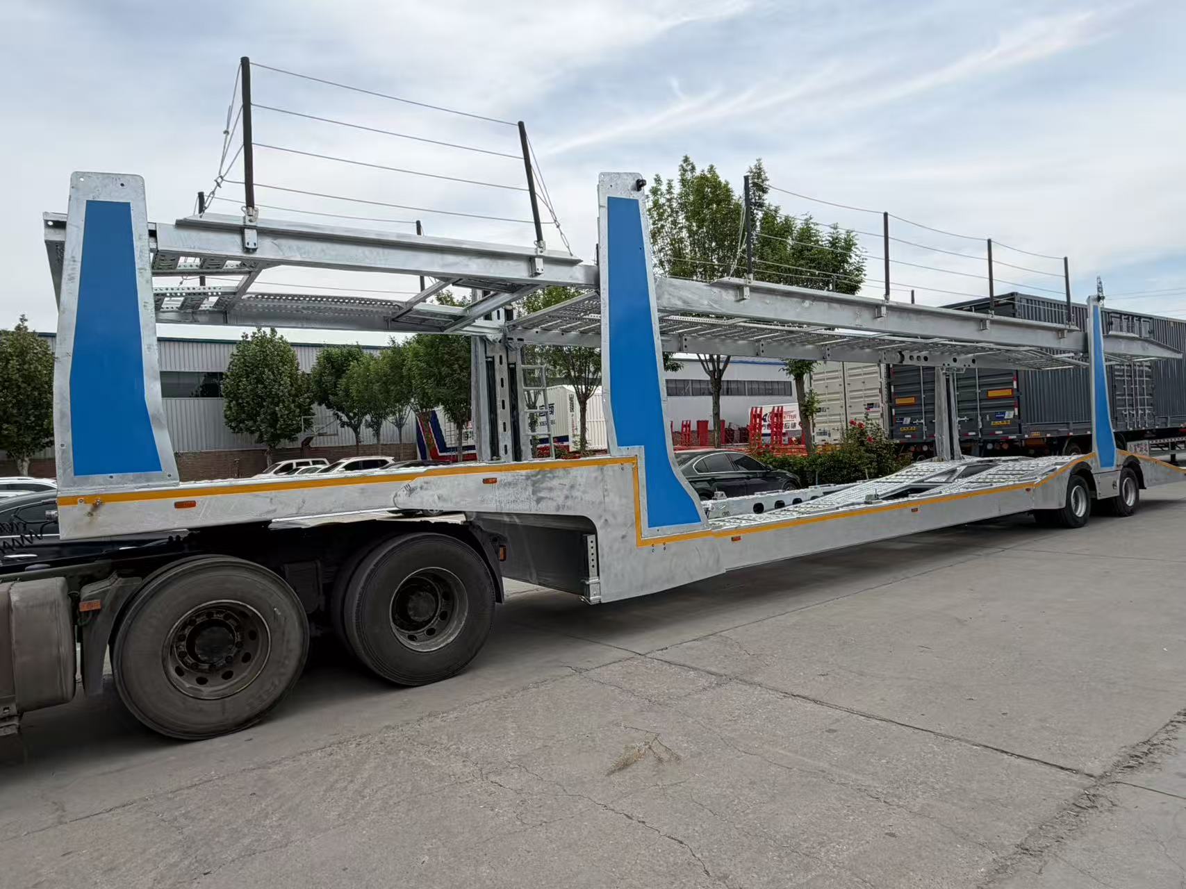 Double-Deck Car Carrier Semi-Trailer, Galvanized Auto Transport Trailer for Export