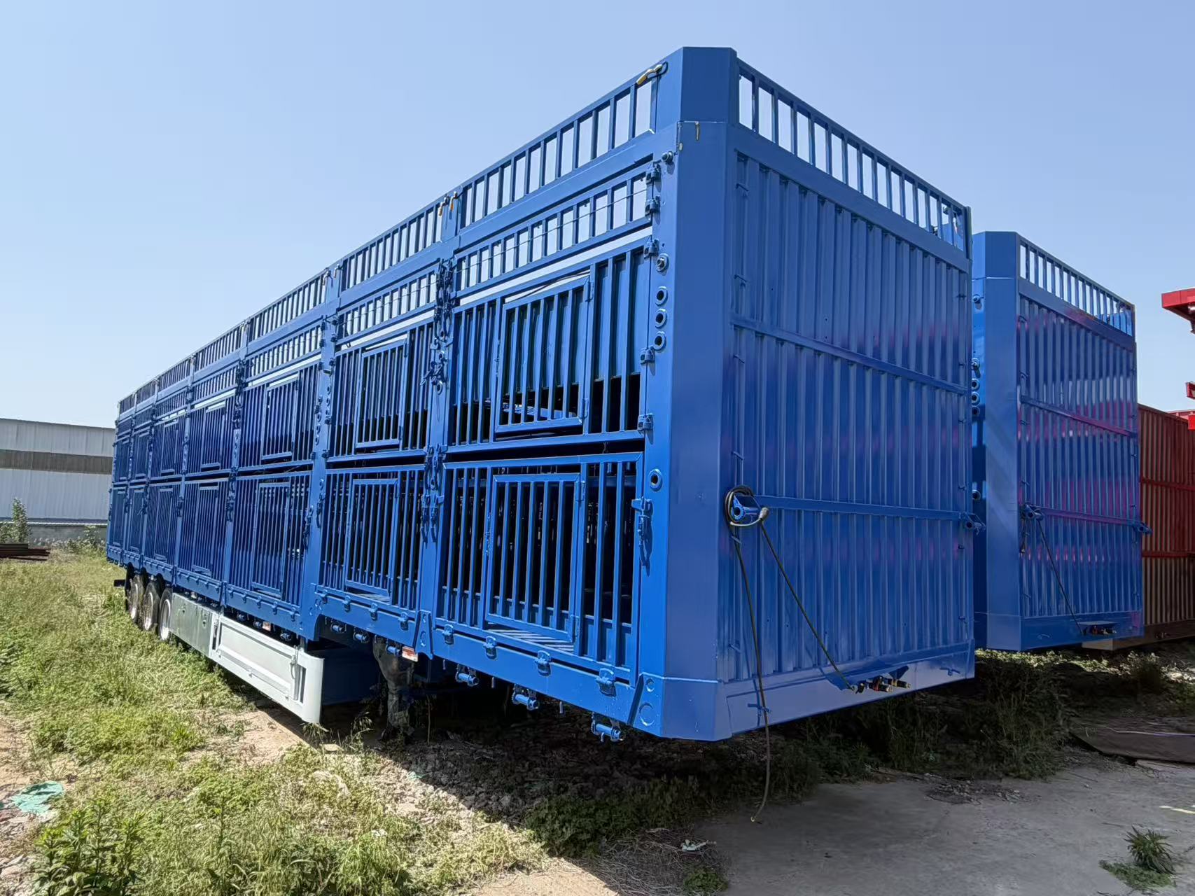 3-Livestock Transport Semi-Trailer, Tri-Axle Cage Trailer for Cattle, Sheep, Pigs, Export to Africa/Australia
