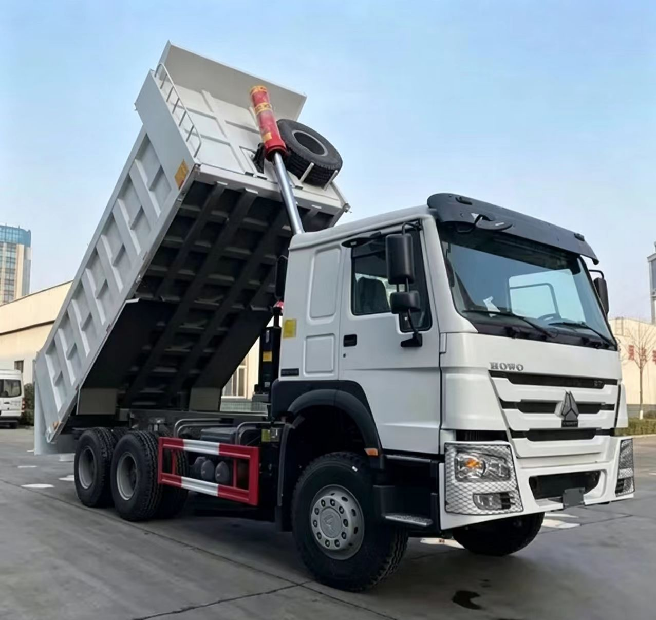 中国重汽豪沃自卸车