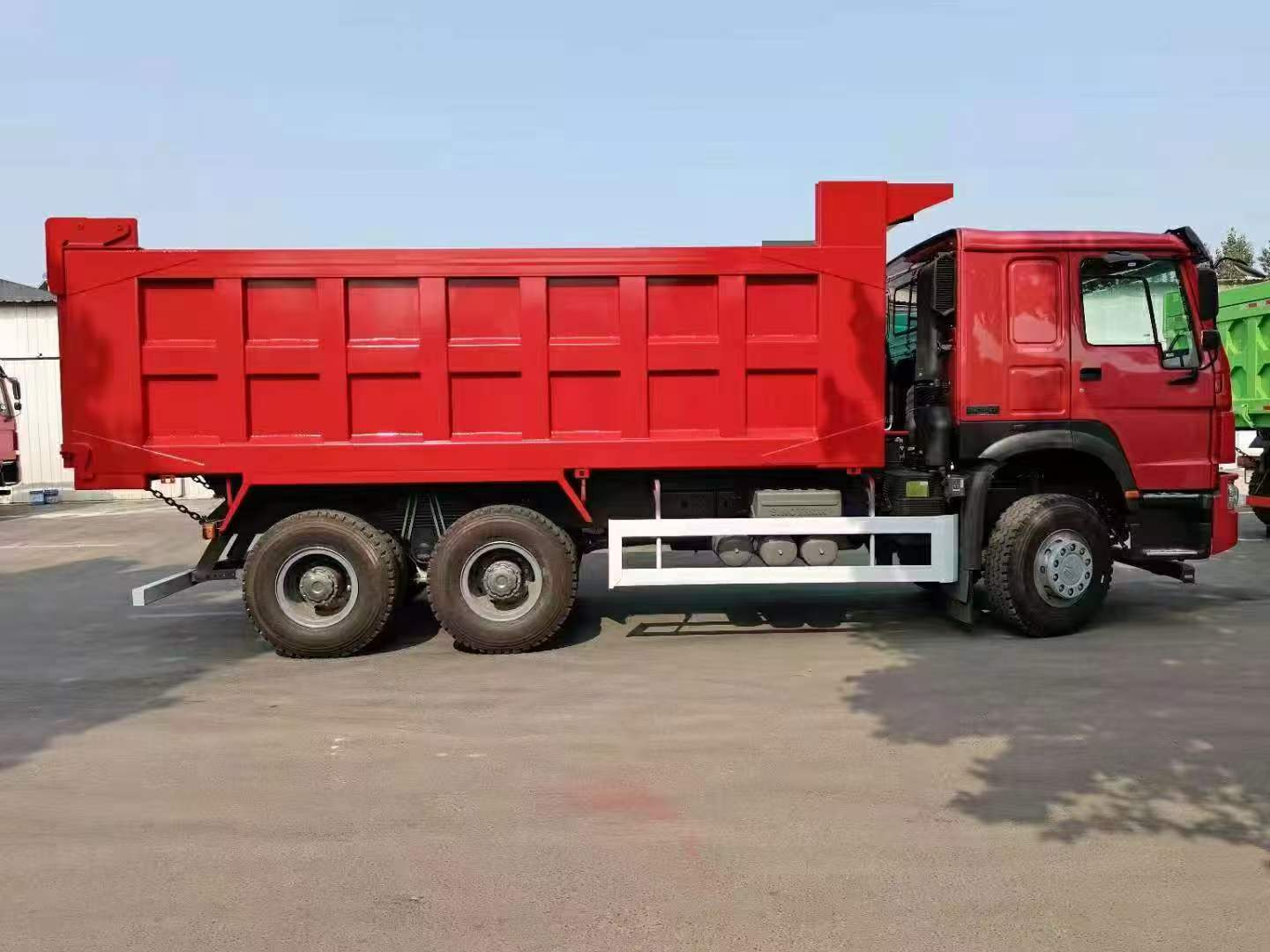 中国重汽豪沃自卸车