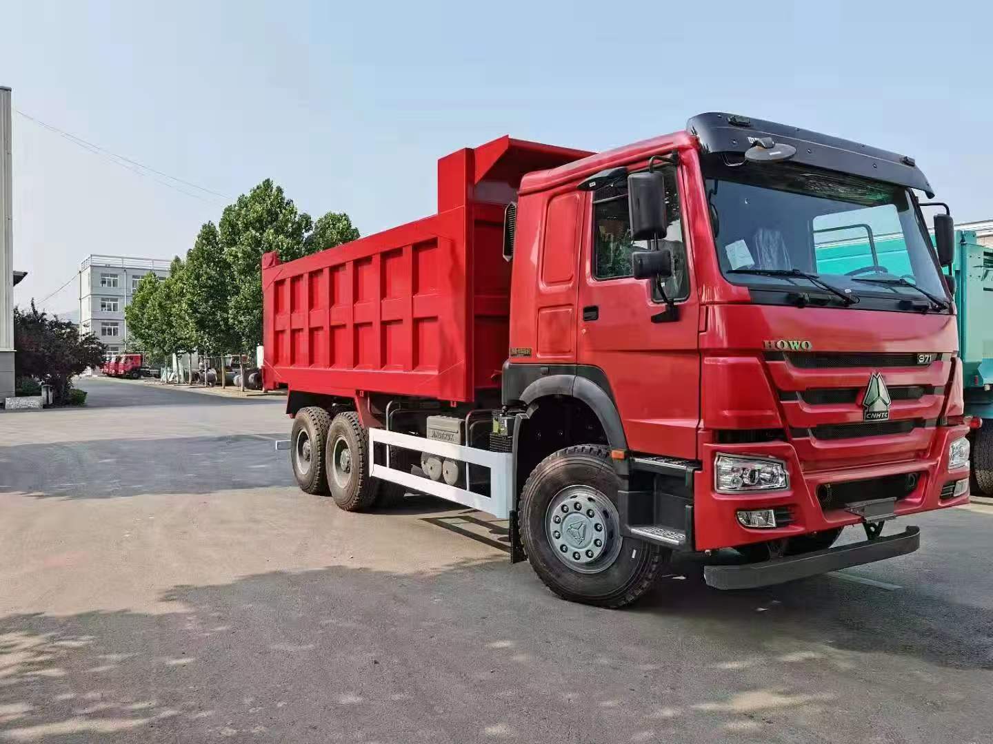 中国重汽豪沃自卸车