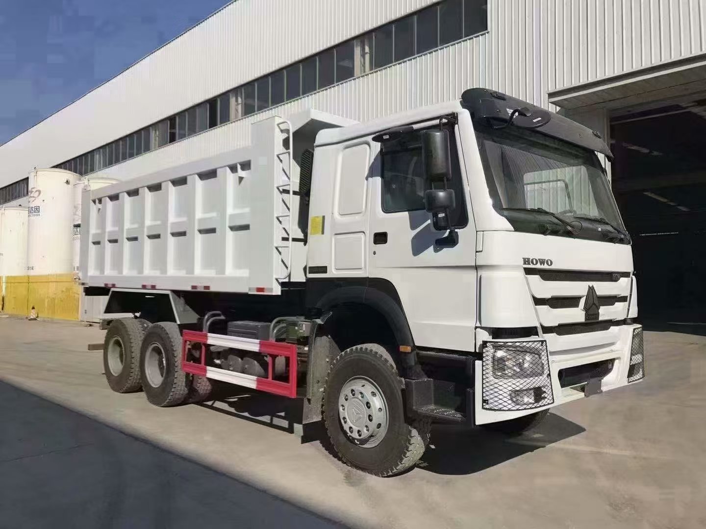 中国重汽豪沃自卸车