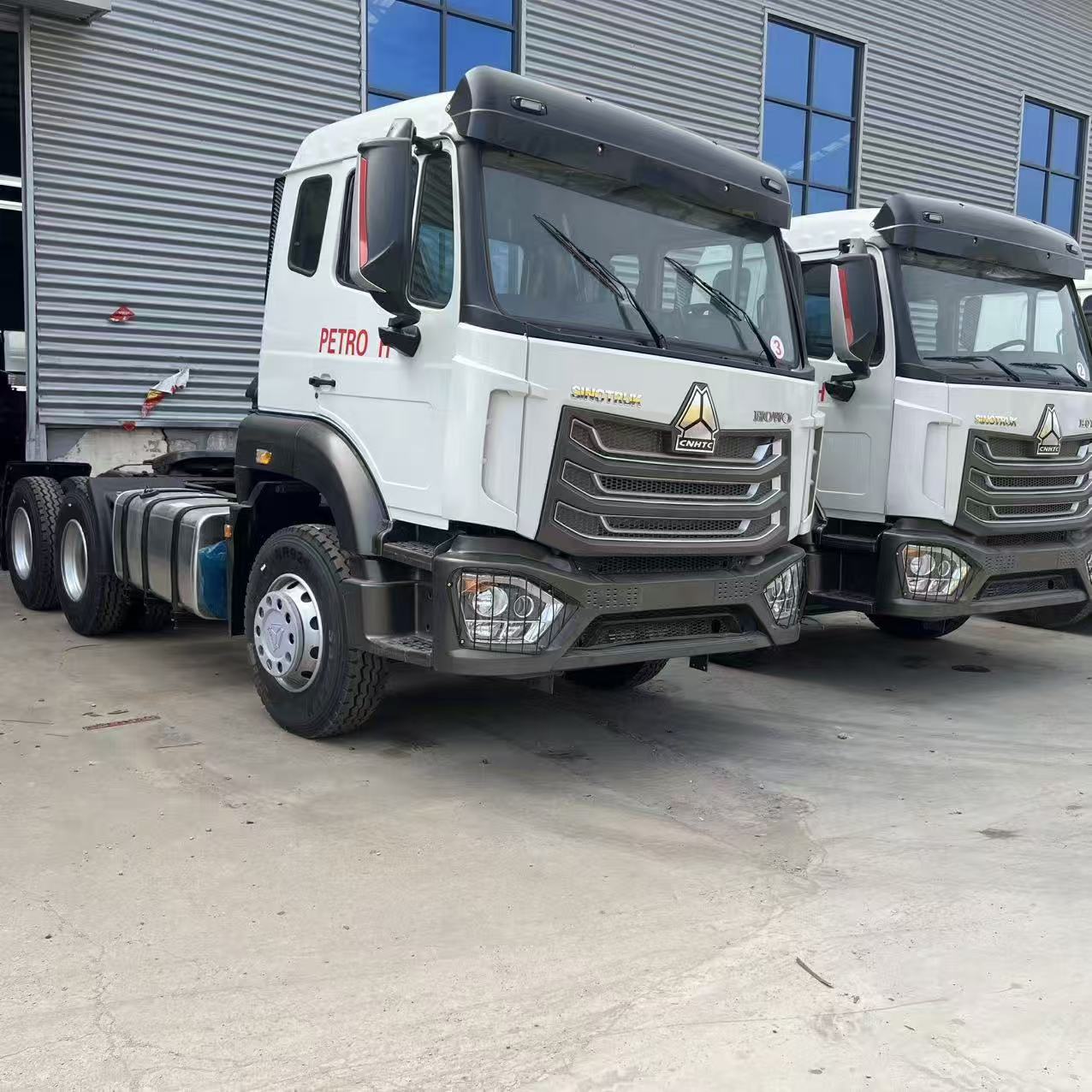 Factory Cross-border Supply Sinotruk Howo NX 6×4 Tractor Unit, For Muck/Waste/Tipper Trailer