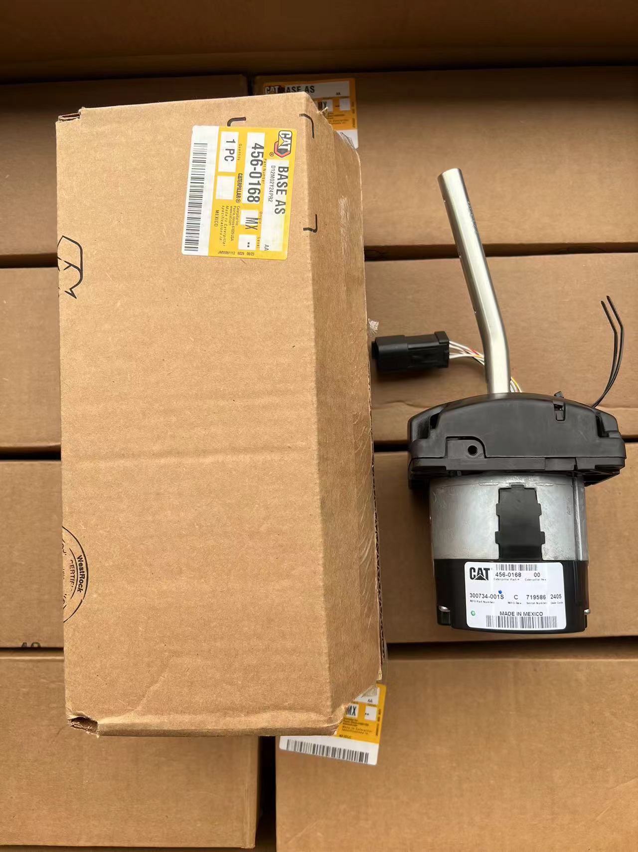 CAT 299D, 272D Excavator Control Joystick Base Assembly Part Numbers: 456‑0166, 456‑0168