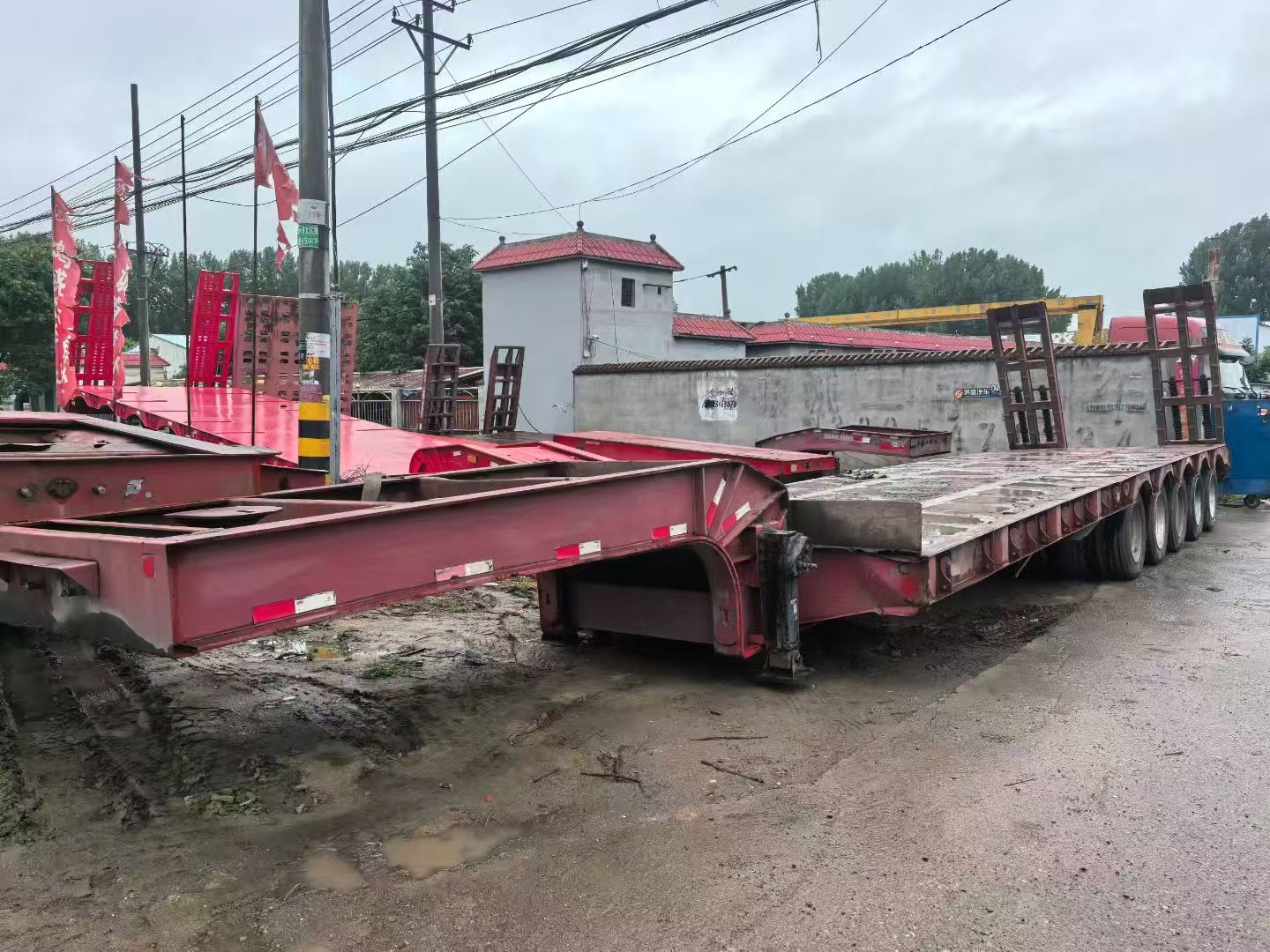 Used 14.8m 5-Axle Low Bed Semi-Trailer, 80 Ton Excavator Trailer, 295 Tires
