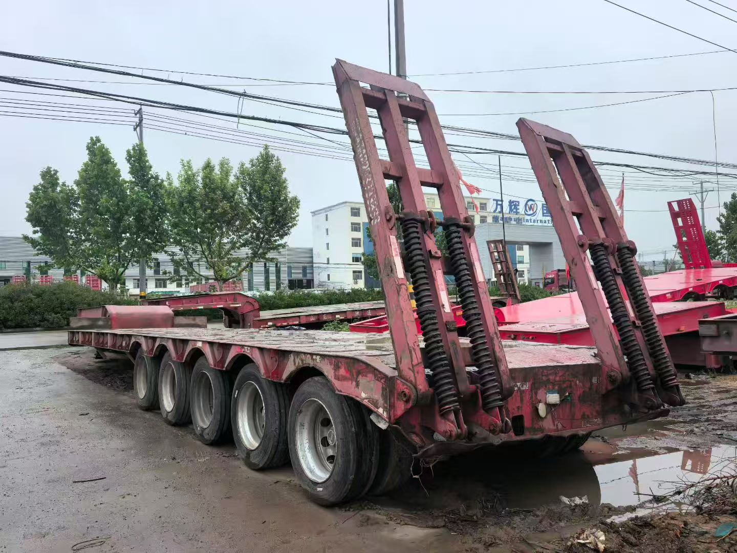 Used 14.8m 5-Axle Low Bed Semi-Trailer, 80 Ton Excavator Trailer, 295 Tires