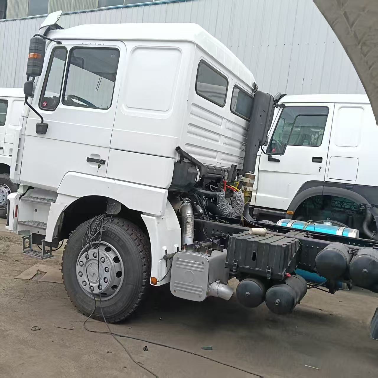 Second-hand Shacman F3000 Prime Mover, Weichai Power, For African/Southeast Asian Logistics