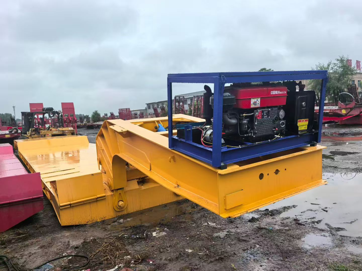 Used 17m Low-Bed Semi-Trailer, Detachable Gooseneck, 12R Tires, 8.5m Platform