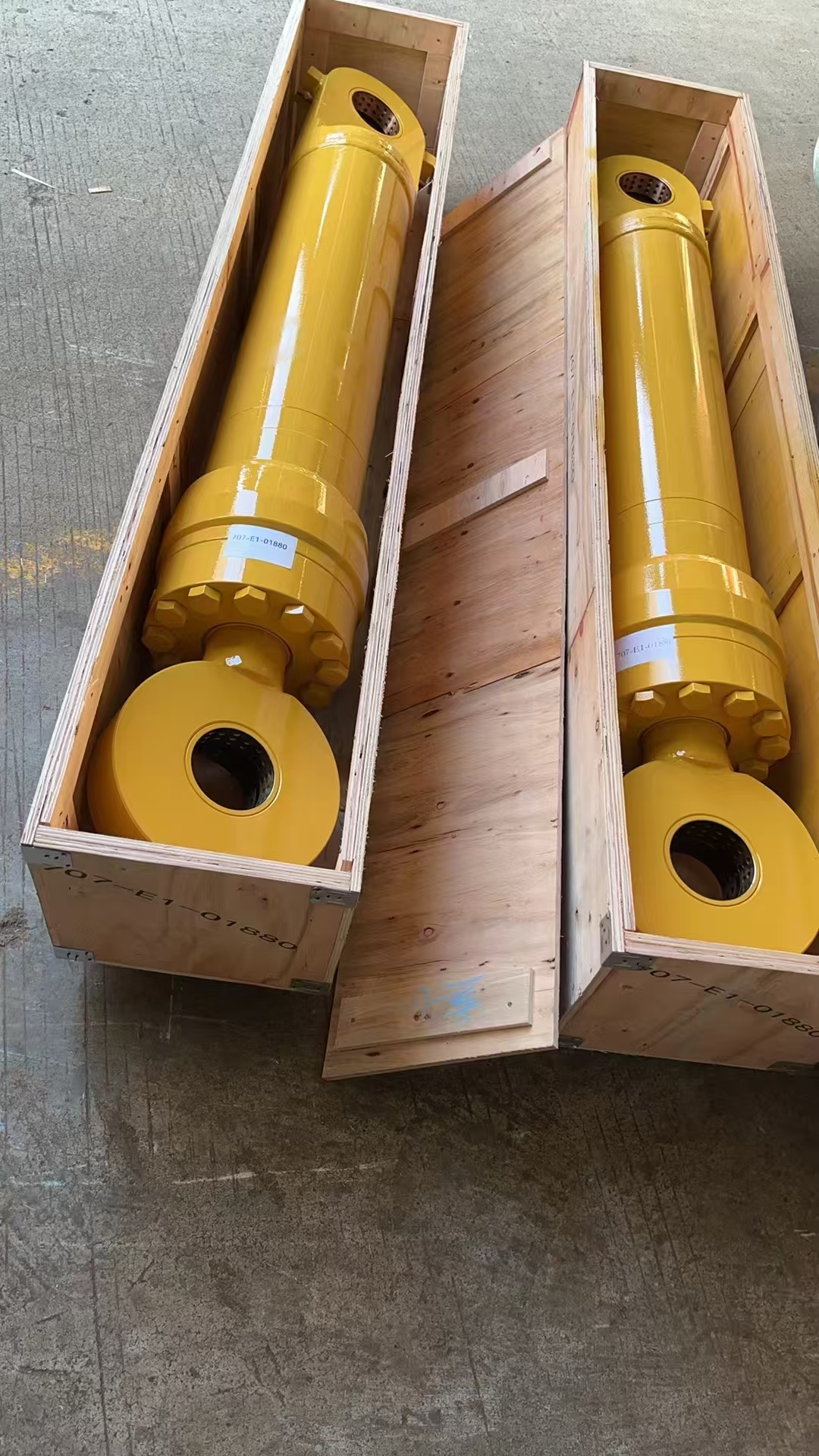 Large Hydraulic Cylinders for Komatsu PC2000‑8 707‑E1‑01830 Boom Cylinder 707‑E1‑01850 Arm Cylinder 707‑E1‑01870 Bucket Cylinde