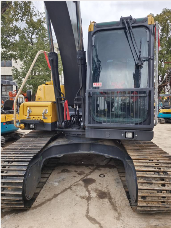 VOLVO EC 140 BLC
