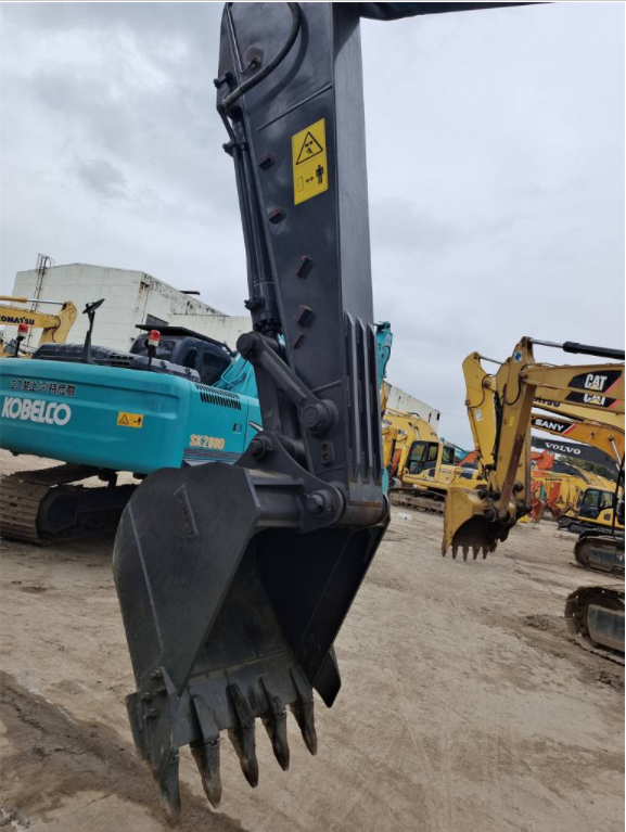 VOLVO EC 140 BLC