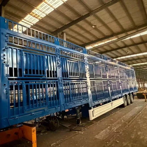 3-Livestock Transport Semi-Trailer, Tri-Axle Cage Trailer for Cattle, Sheep, Pigs, Export to Africa/Australia