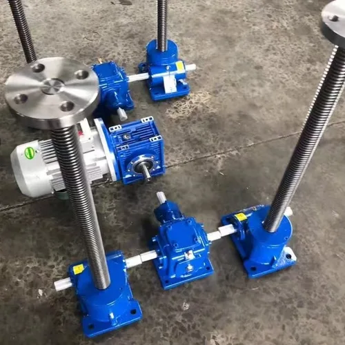 Multi-unit linked elevator