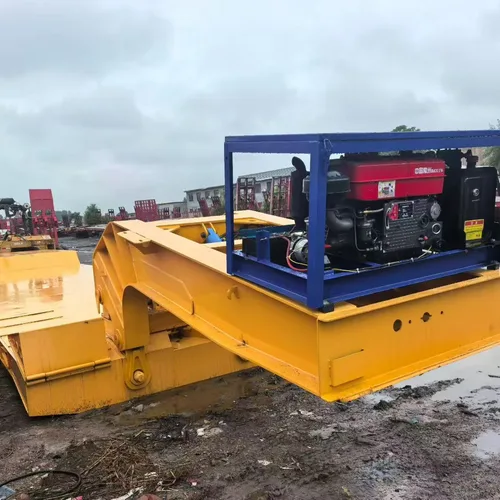 Used 17m Low-Bed Semi-Trailer, Detachable Gooseneck, 12R Tires, 8.5m Platform