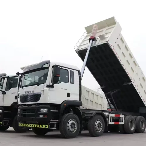 二手中国重汽豪沃TX 371马力 8×4 自卸车，欧II排放标准，10.5米工程用翻斗车