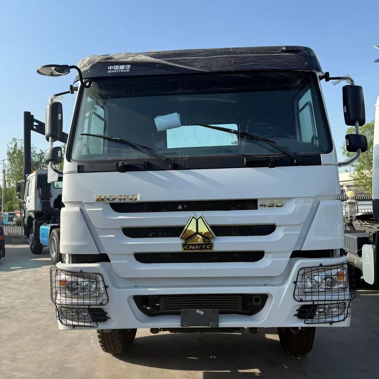 Export to Africa Sinotruk Howo 430HP Tractor Head, Used Unit, Optional Right-hand Drive