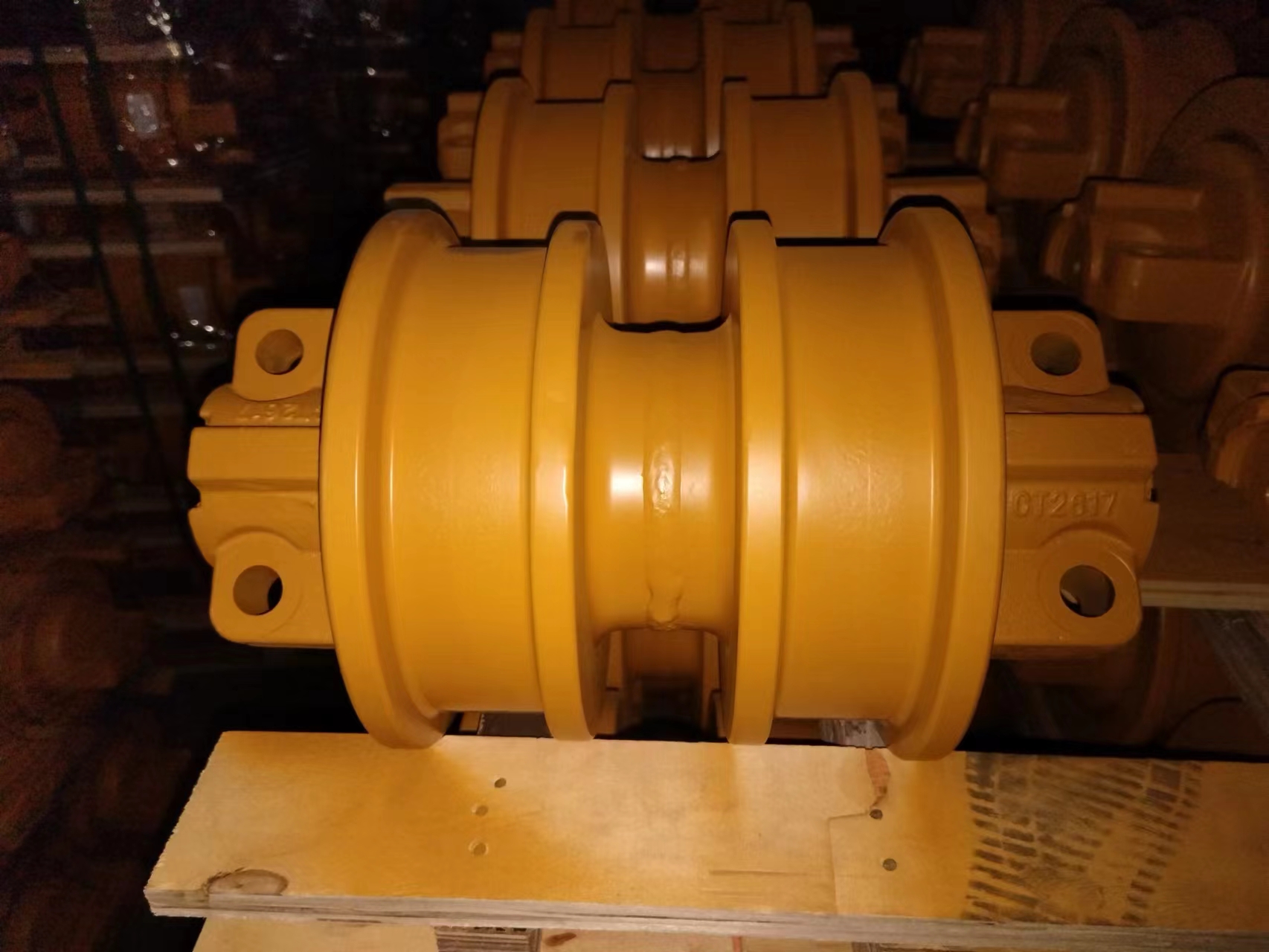 CAT D7R、D7E、D7G、D7H 推土机履带滚轮/底部滚轮