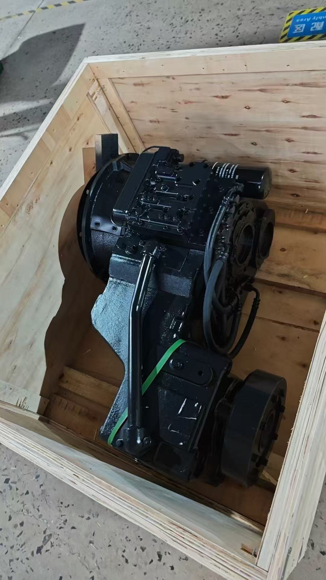 ZF WG130 变速箱总成备件，适用于小型轮式装载机