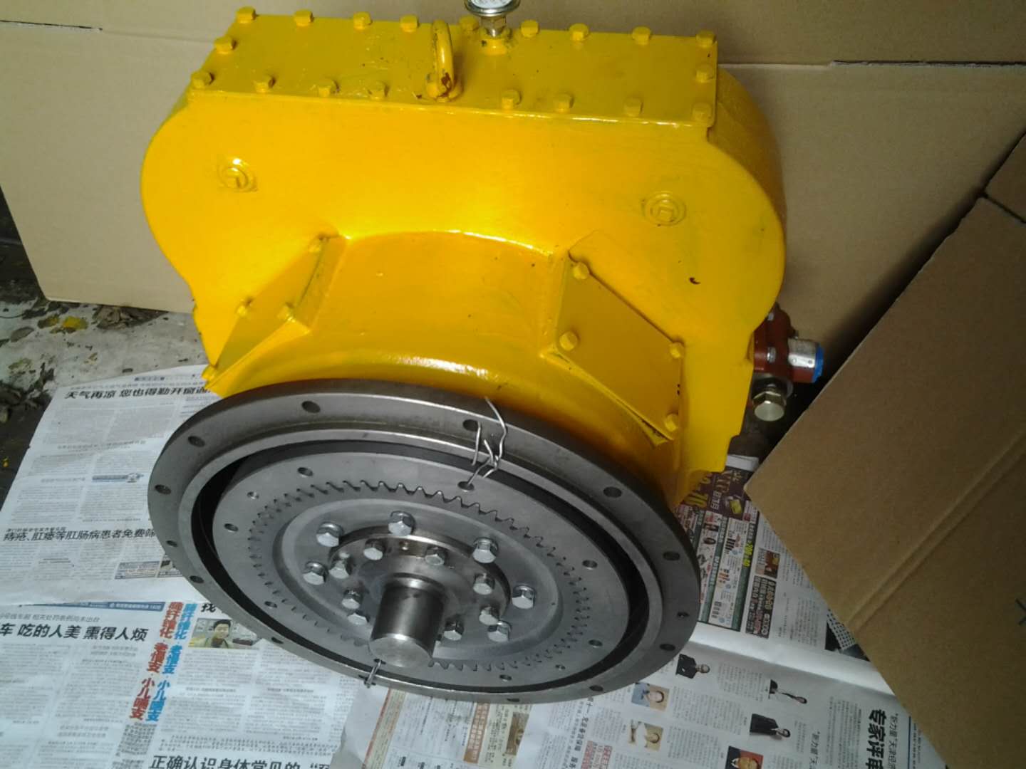 龙工833型轮式装载机全系列备件及驾驶室总成 YJ315‑2 液压液力变矩器