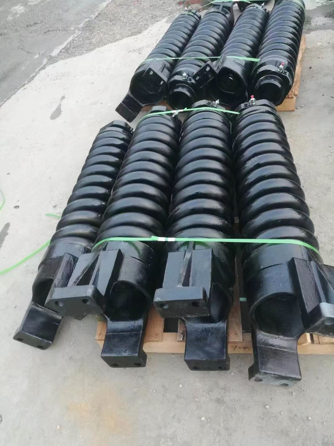 Komatsu PC240-8 Tension Cylinder Assembly, Full Excavator Undercarriage Parts